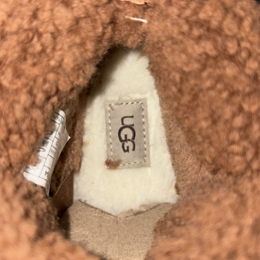 Ugg brown suede lace up platform boots, shearling lined - Picture 2 of 7
